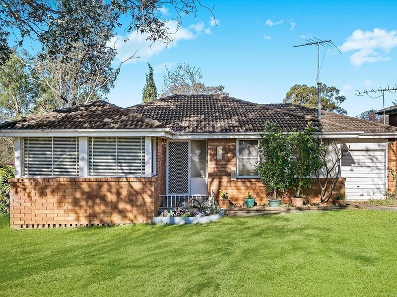 110 Campbellfield Avenue, Bradbury NSW 2560