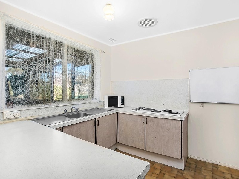110 Campbellfield Avenue, Bradbury NSW 2560