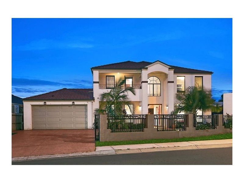 123 Pine Road, Casula NSW 2170