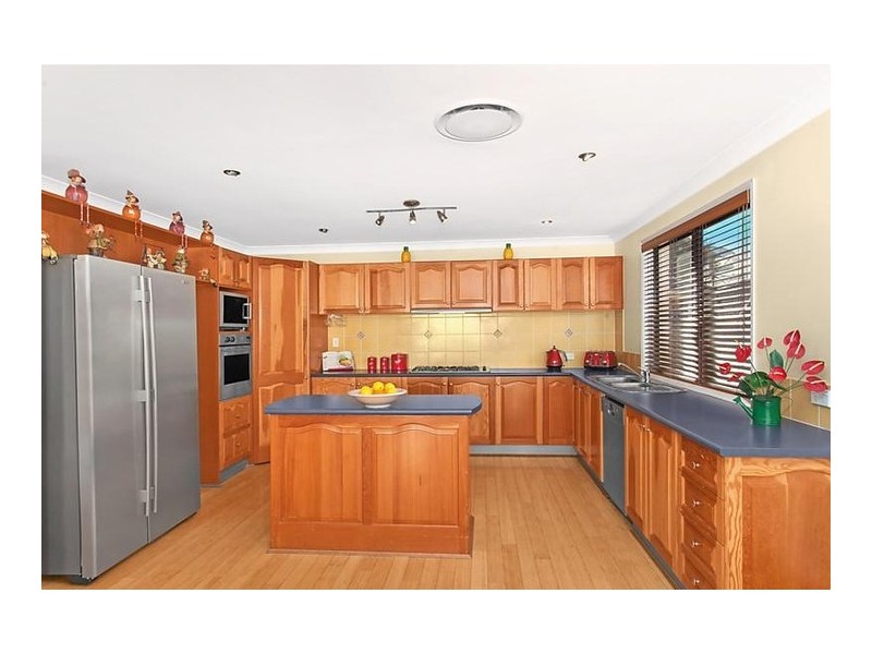 123 Pine Road, Casula NSW 2170