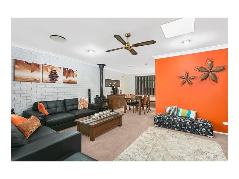 15 Siddeley Place, Raby NSW 2566