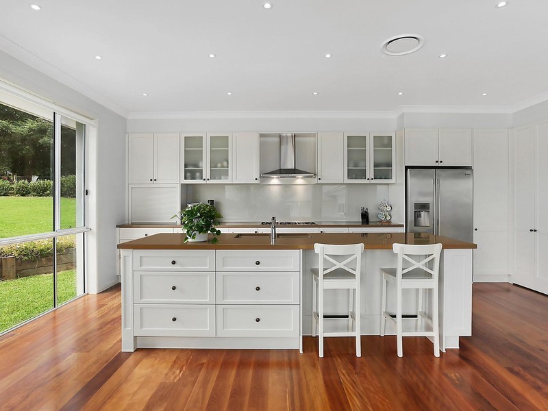 63 Benwerrin Crescent, Grasmere NSW 2570