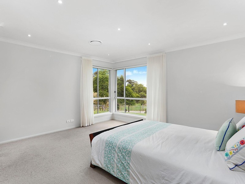 63 Benwerrin Crescent, Grasmere NSW 2570