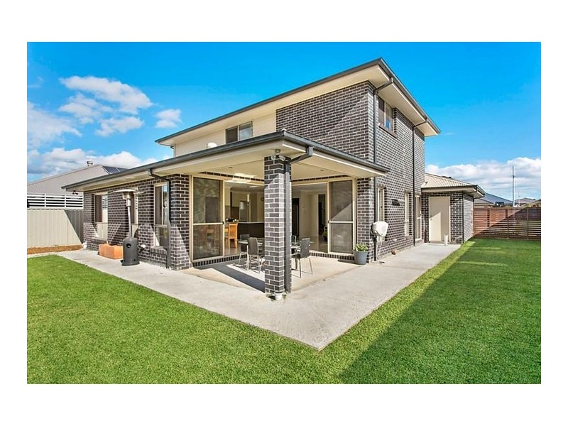 18 Crick Place, Oran Park NSW 2570