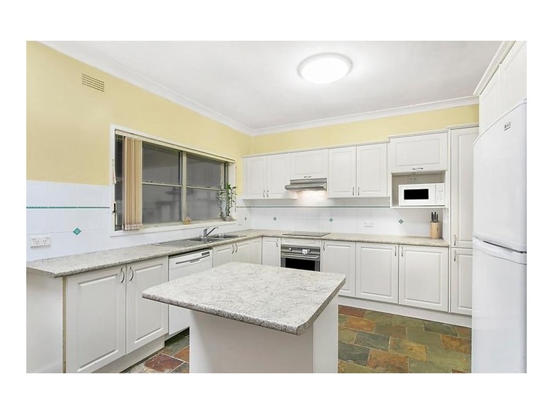 304 The Parkway Way, Bradbury NSW 2560