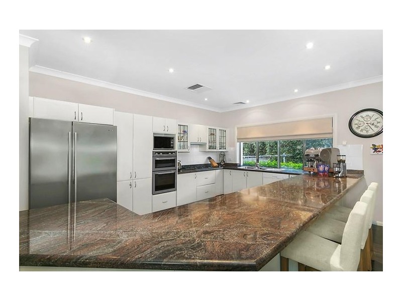 9 Elizabeth Henrietta Circuit, Macquarie Links NSW 2565