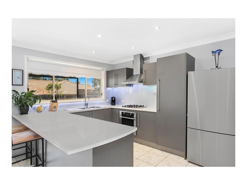 8 Saddle Close, Currans Hill NSW 2567