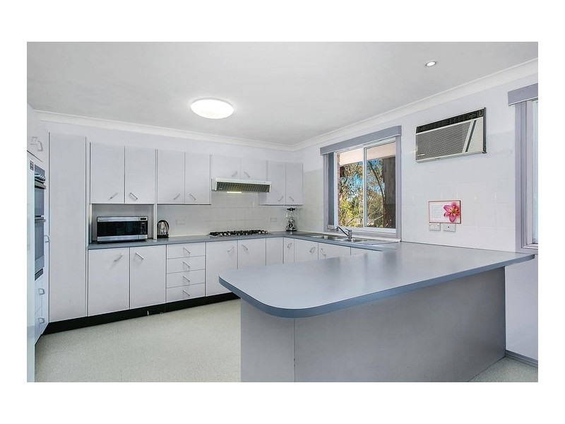 25 Peridot Close, Eagle Vale NSW 2558