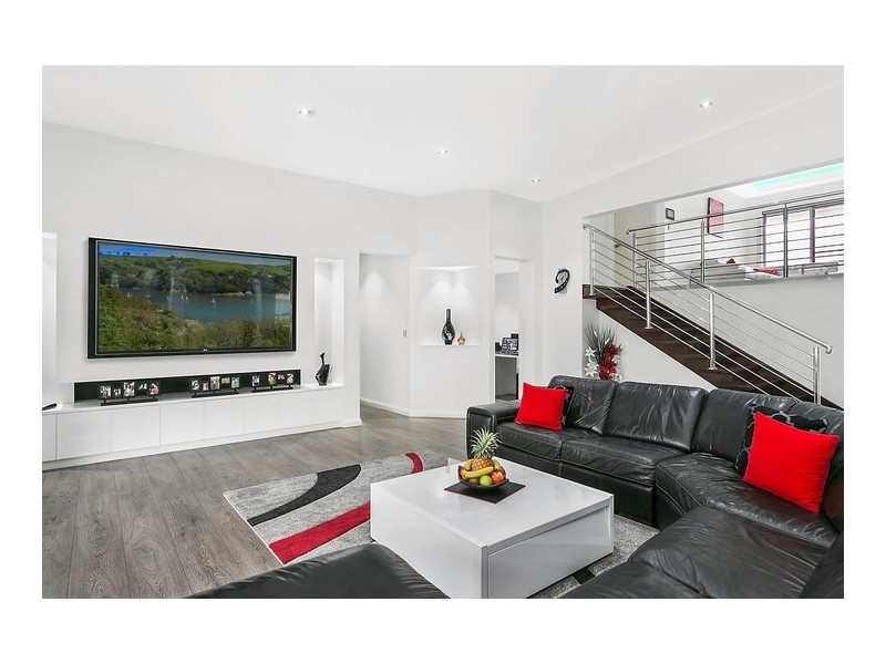 18 Wylarah Close, Glen Alpine NSW 2560