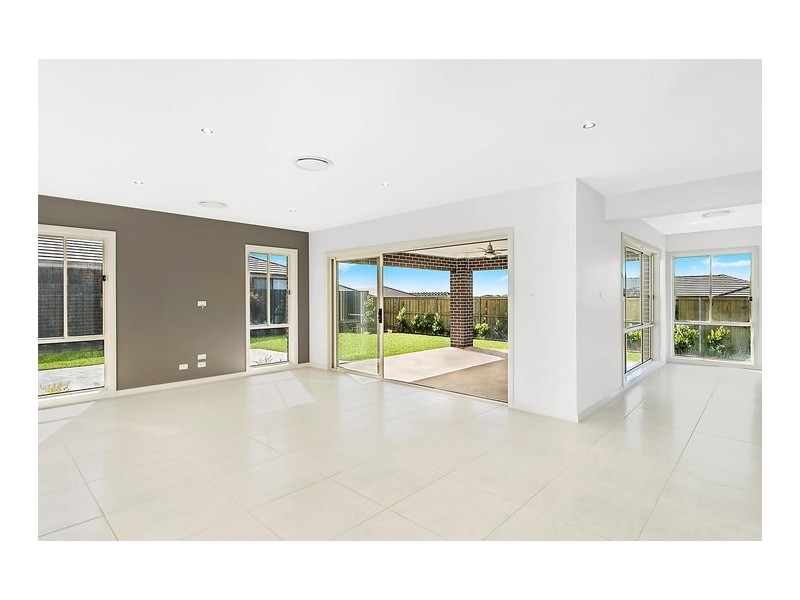 16 Bourne Ridge, Oran Park NSW 2570