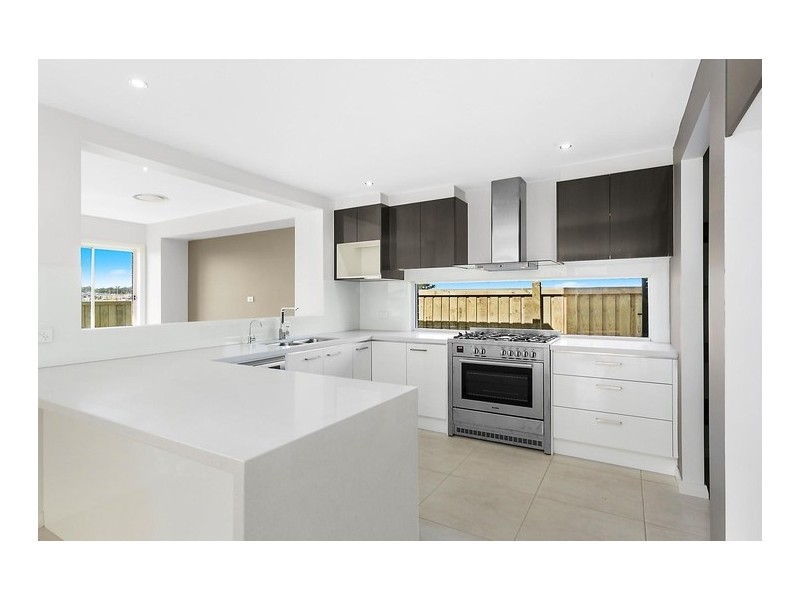16 Bourne Ridge, Oran Park NSW 2570
