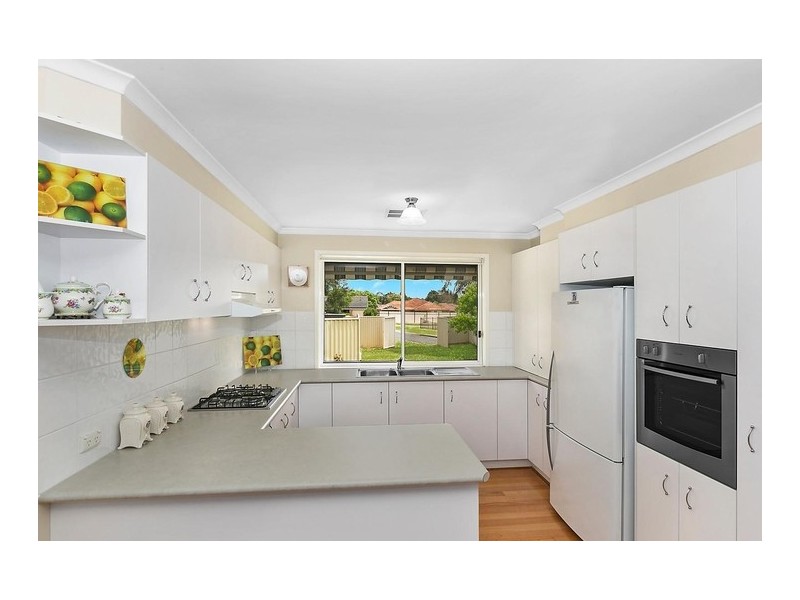 26 Outram Place, Currans Hill NSW 2567