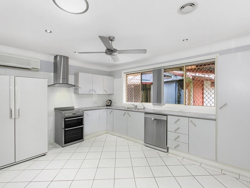 21 Weemala Crescent, Bradbury NSW 2560