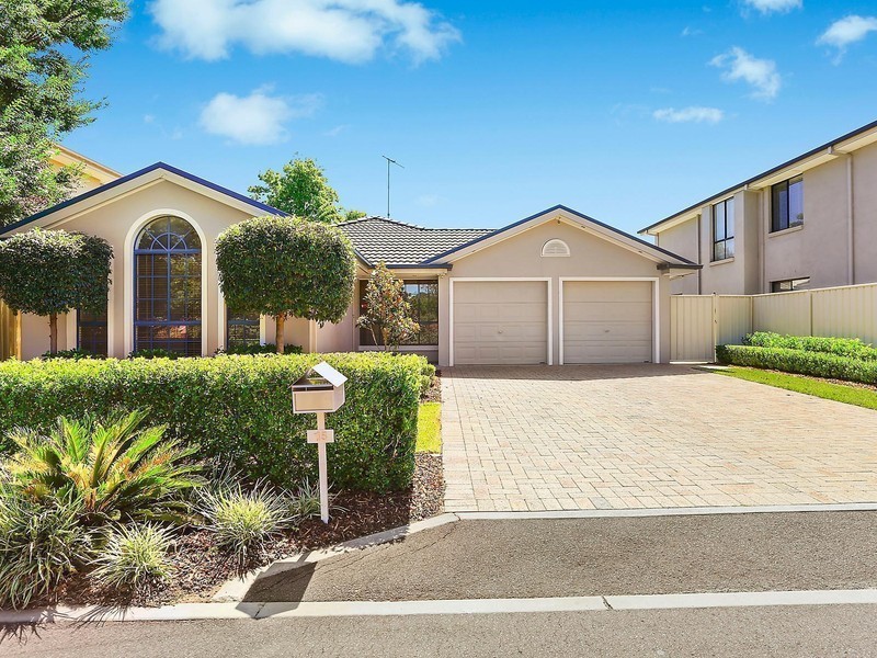 15 Sir Warwick Fairfax Drive, Harrington Park NSW 2567