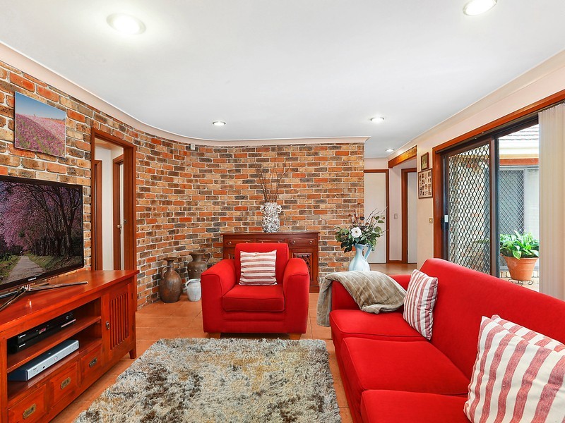 5 Claremont Crescent, Hinchinbrook NSW 2168