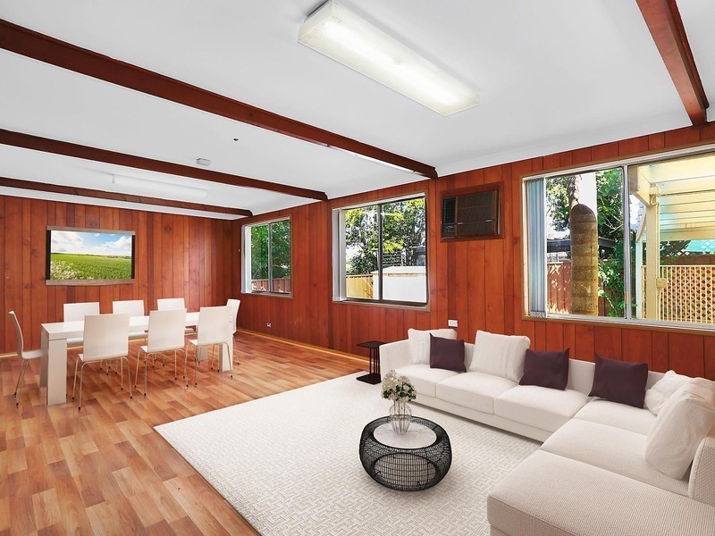 126 Waminda Avenue, Campbelltown NSW 2560