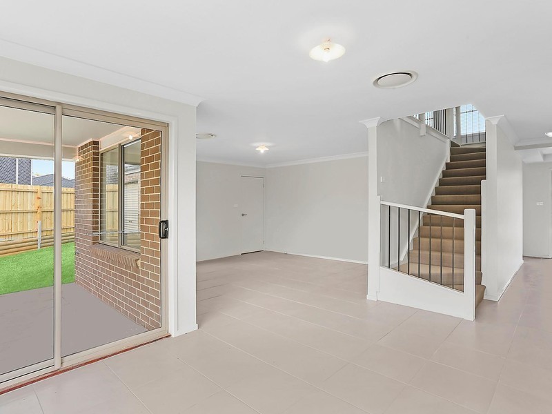 5 (Lot 672) Rensberg Way, Edmondson Park NSW 2174