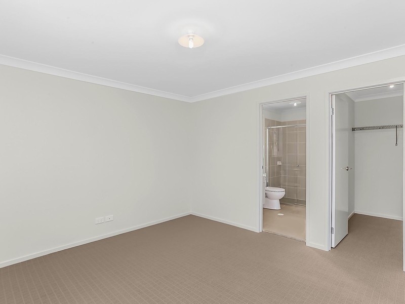 5 (Lot 672) Rensberg Way, Edmondson Park NSW 2174