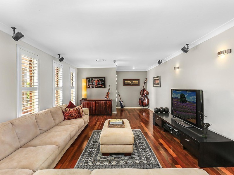 11 Hannah Place, Mount Annan NSW 2567