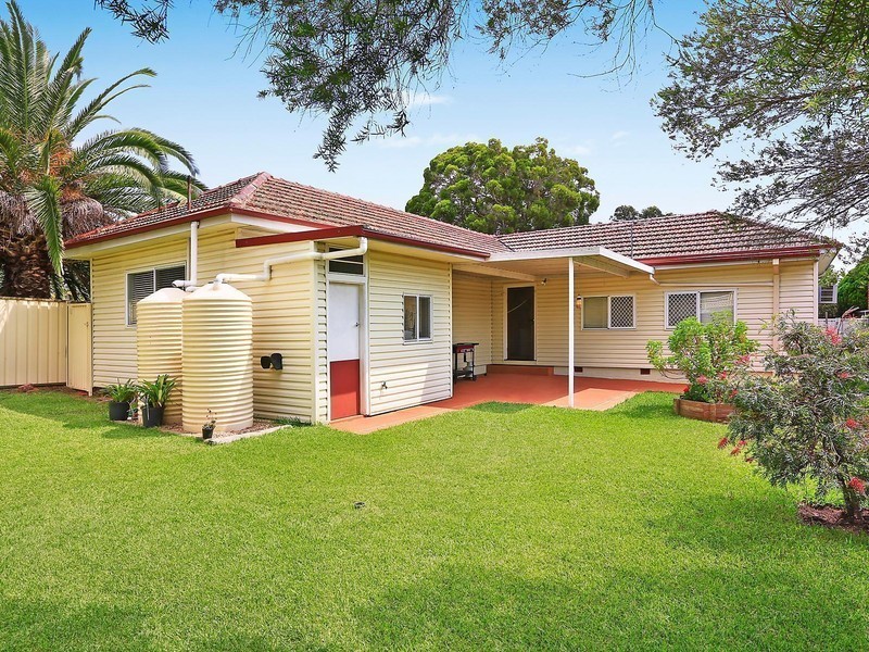 24 Nardoo Street, Ingleburn NSW 2565