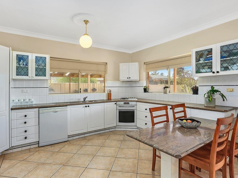 36 Carlton Road, Thirlmere NSW 2572