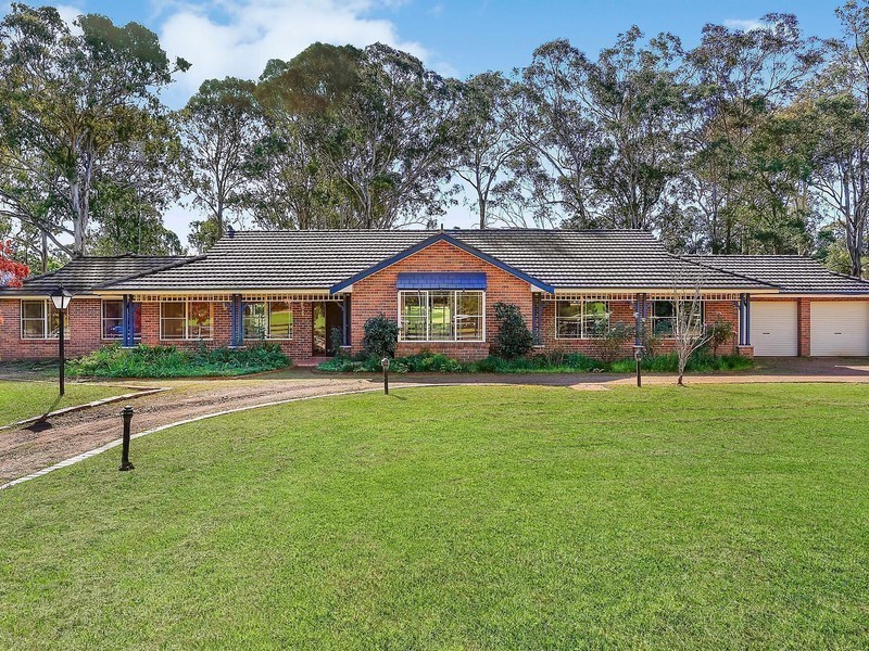 6 Cawdor Farms Road, Grasmere NSW 2570
