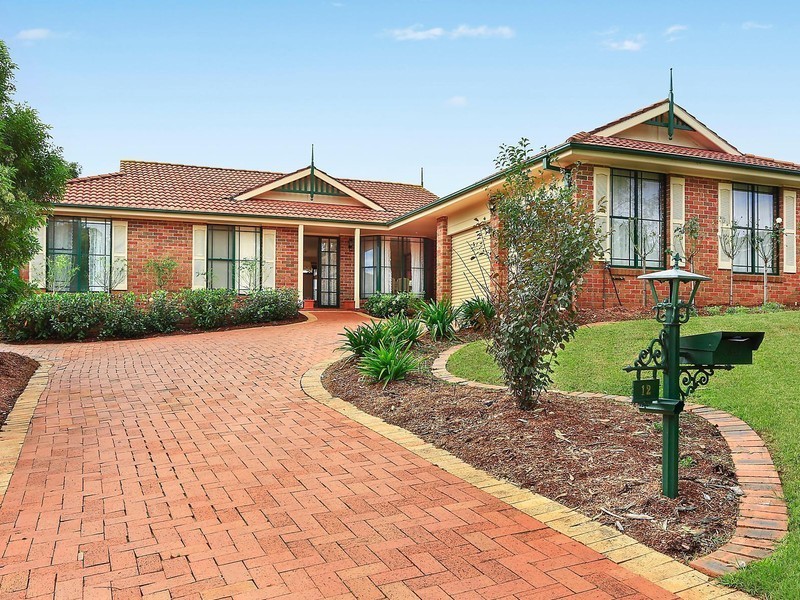 12 Packenham Place, Mount Annan NSW 2567