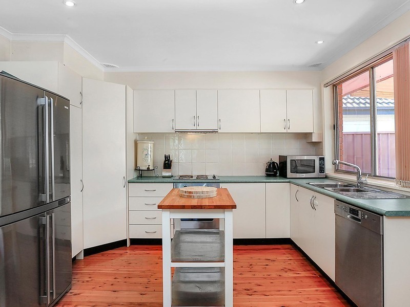 40 Jacaranda Avenue, Bradbury NSW 2560