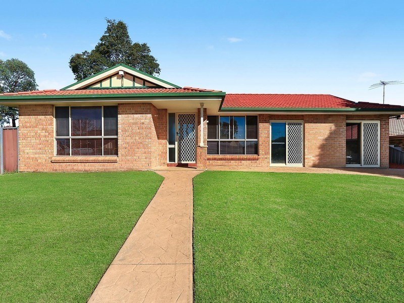 34 Rose Drive, Mount Annan NSW 2567
