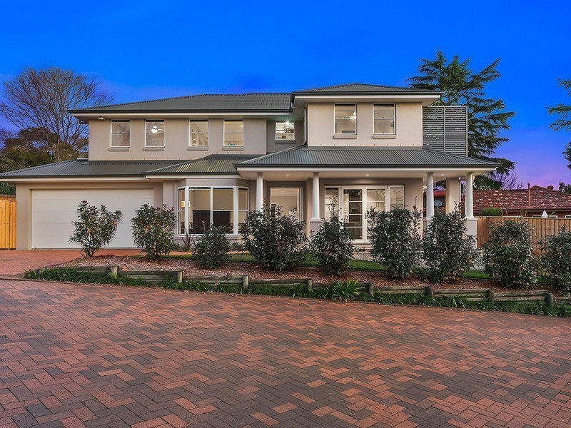 3 Silky Oak Grove, Elderslie NSW 2570