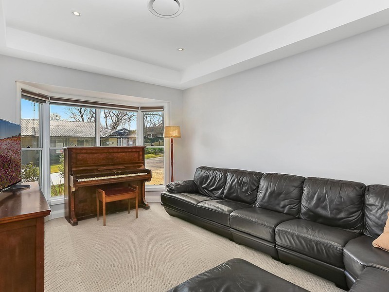 3 Silky Oak Grove, Elderslie NSW 2570