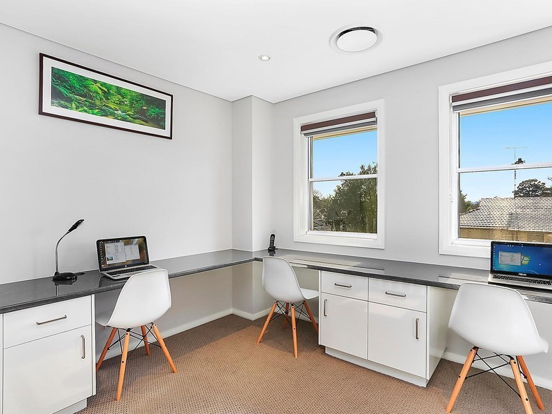 3 Silky Oak Grove, Elderslie NSW 2570