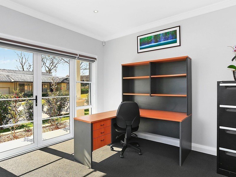 3 Silky Oak Grove, Elderslie NSW 2570