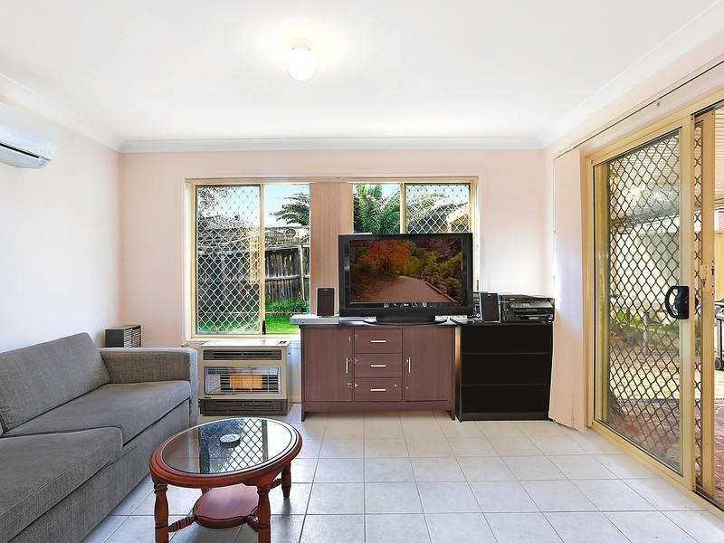 10 Ross Street, Currans Hill NSW 2567