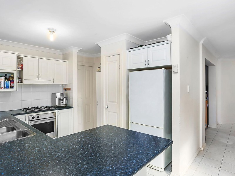 10 Ross Street, Currans Hill NSW 2567