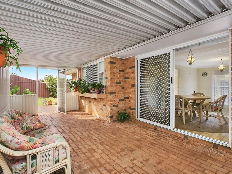 27 Copperfield Drive, Ambarvale NSW 2560