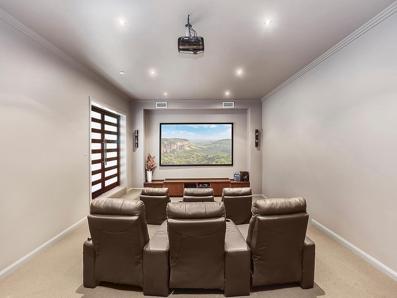 2 Crase Place, Grasmere NSW 2570