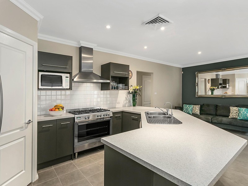 15 Goodenia Road, Mount Annan NSW 2567