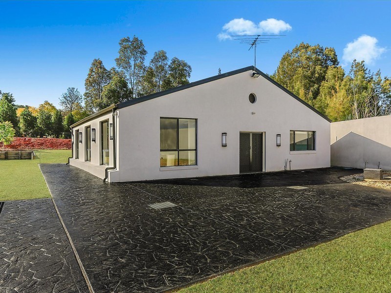 5 Gibson Road, Denham Court NSW 2565