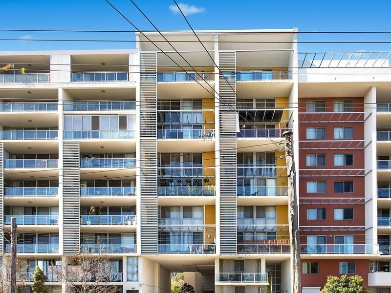 27/10 Castlereagh Street, Liverpool NSW 2170