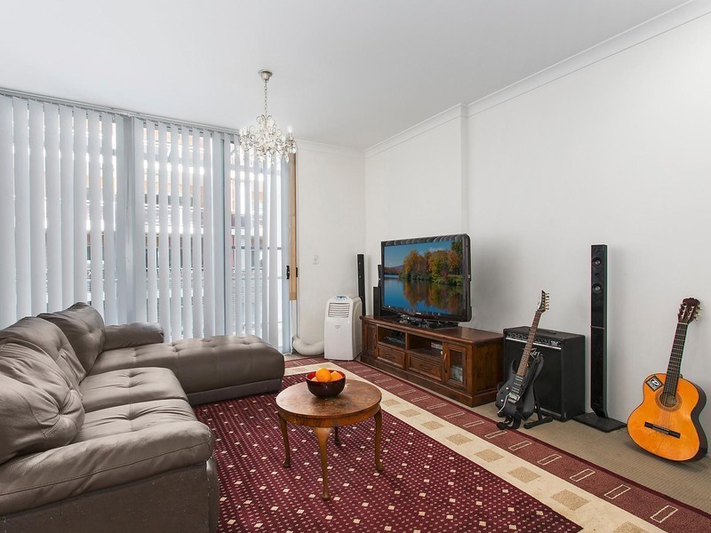 27/10 Castlereagh Street, Liverpool NSW 2170