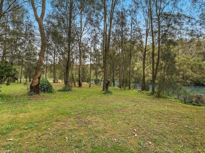 27 Bingara Drive, Sandy Point NSW 2172