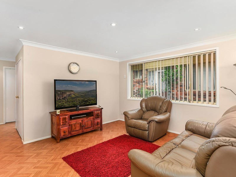 10 Day Place, Minto NSW 2566