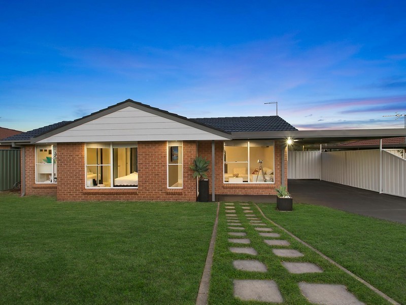 6 Handley Place, Raby NSW 2566