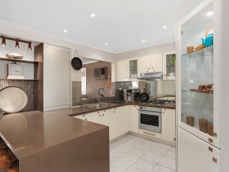 6 Handley Place, Raby NSW 2566
