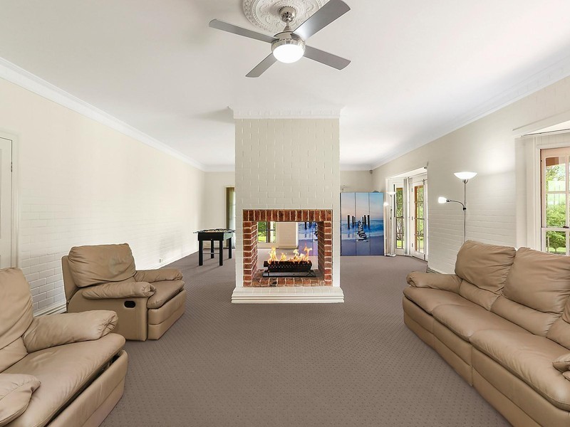 37 Culverston Avenue, Denham Court NSW 2565