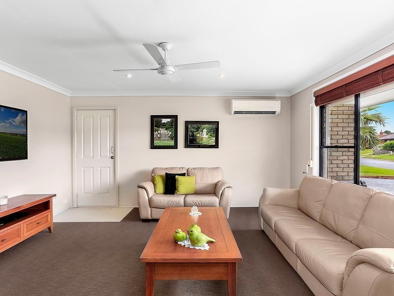 31 Adrian Street, Macquarie Fields NSW 2564