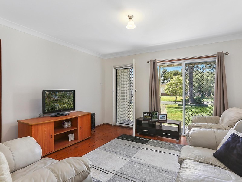9 Quiros Avenue, Fairfield West NSW 2165