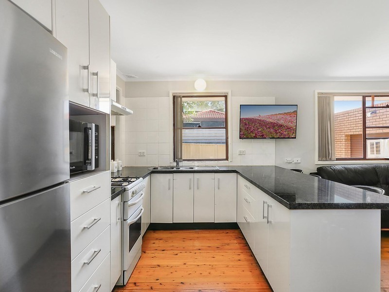 152 Mimosa Road, Bossley Park NSW 2176