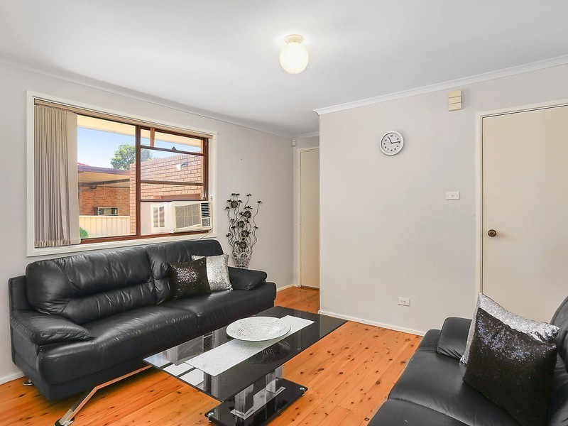 152 Mimosa Road, Bossley Park NSW 2176